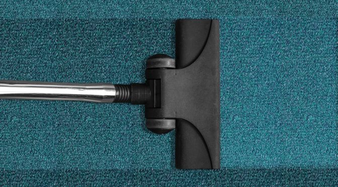 Teppich reinigen – Die besten Mittel und Maschinen